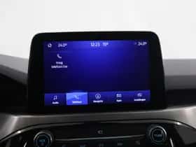 Ford Kuga (2022) thumbnail 16
