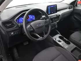Ford Kuga (2022) thumbnail 8