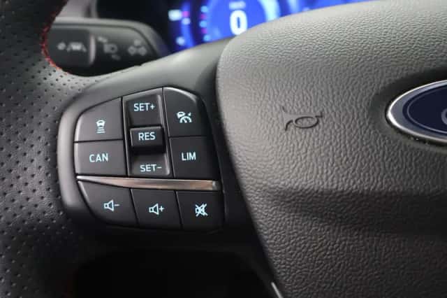 Ford Focus (2023) thumbnail 31