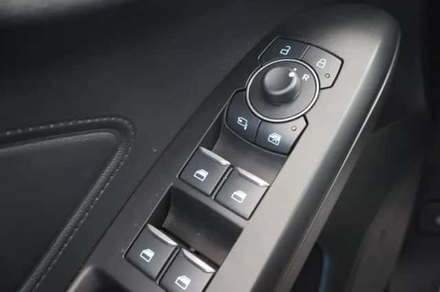 Ford Focus (2023) thumbnail 35