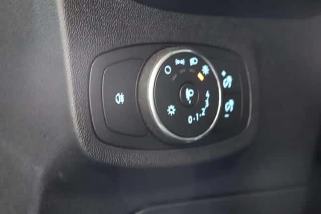 Ford Fiesta (2023) thumbnail 12
