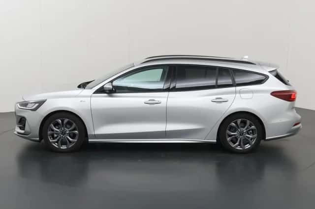 Ford Focus (2024) thumbnail 5