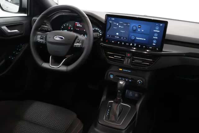 Ford Focus (2024) thumbnail 9