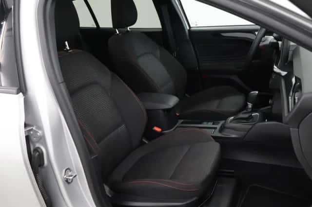 Ford Focus (2024) thumbnail 10