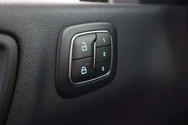 Ford Kuga (2026) thumbnail 38