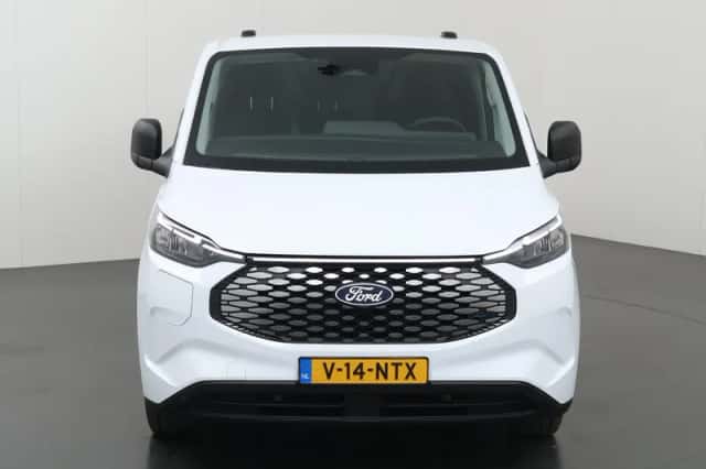Ford E-Transit Custom (2025) thumbnail 3