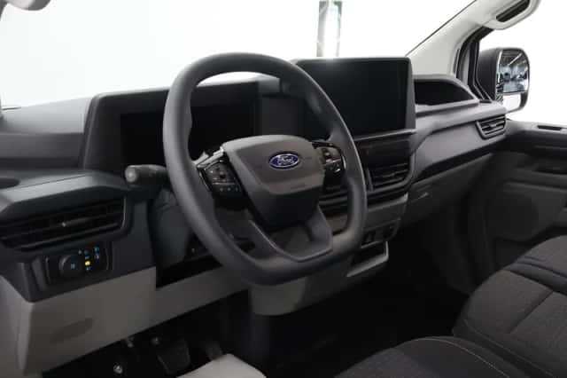 Ford E-Transit Custom (2025) thumbnail 7