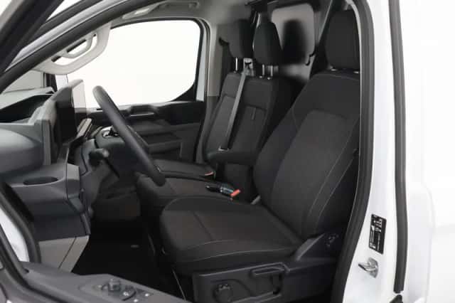 Ford E-Transit Custom (2025) thumbnail 8