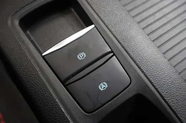 Ford Focus (2023) thumbnail 21
