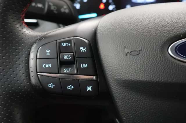 Ford Focus (2023) thumbnail 31