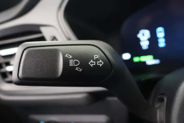 Ford Kuga (2025) thumbnail 33
