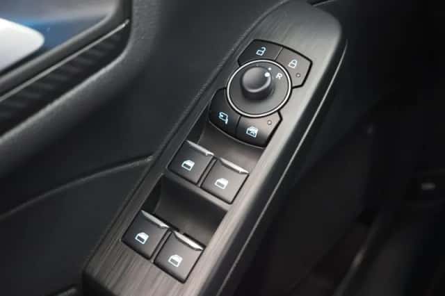 Ford Kuga (2025) thumbnail 36