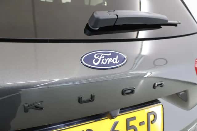 Ford Kuga (2025) thumbnail 39