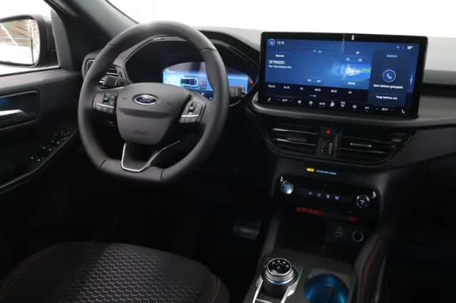 Ford Kuga (2025) thumbnail 9