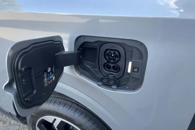 Ford E-Transit Courier (2026) thumbnail 24