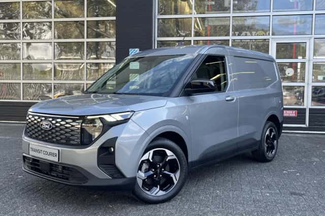 Ford E-Transit Courier (2026) thumbnail 28