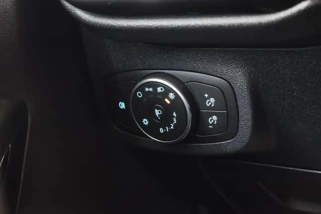 Ford Fiesta (2020) thumbnail 30