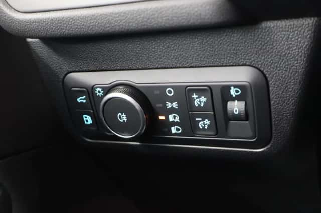 Ford Kuga (2025) thumbnail 33