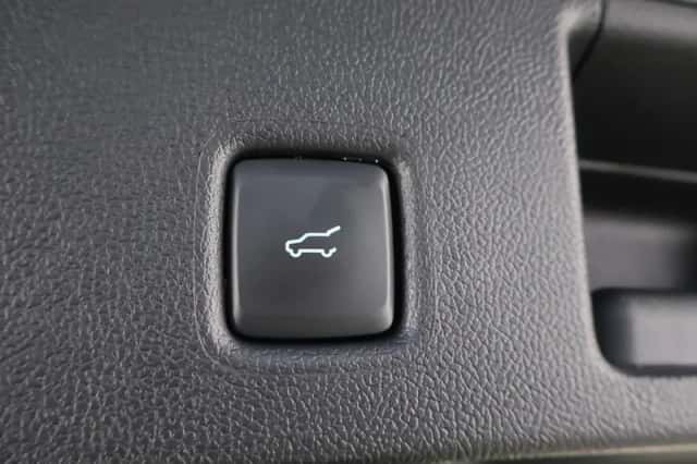 Ford Kuga (2025) thumbnail 39