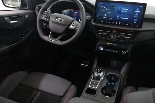 Ford Kuga (2025) thumbnail 9