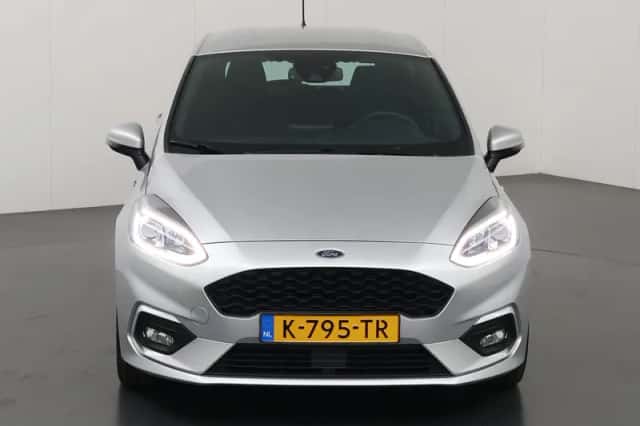 Ford Fiesta (2021) thumbnail 3