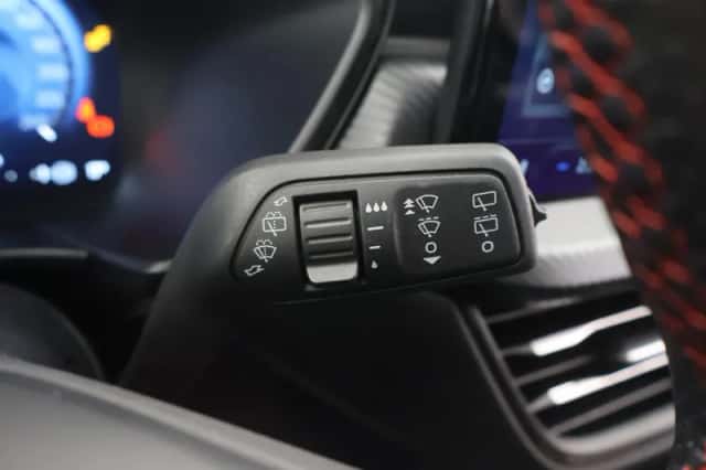Ford Kuga (2025) thumbnail 32