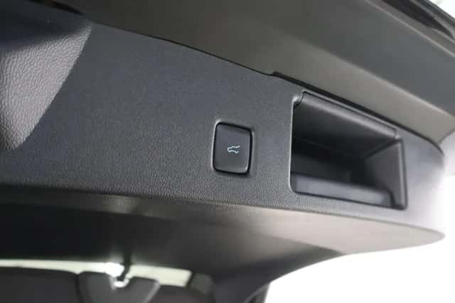 Ford Kuga (2025) thumbnail 44