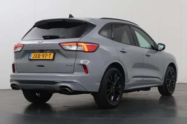 Ford Kuga (2024) thumbnail 2