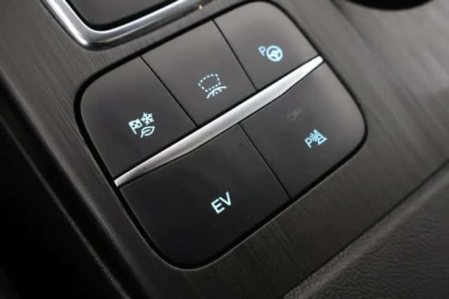 Ford Kuga (2024) thumbnail 29