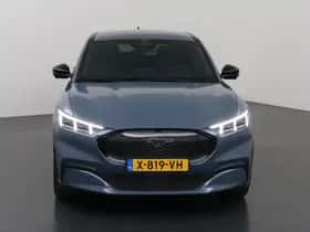 Ford Mustang (2024) thumbnail 3