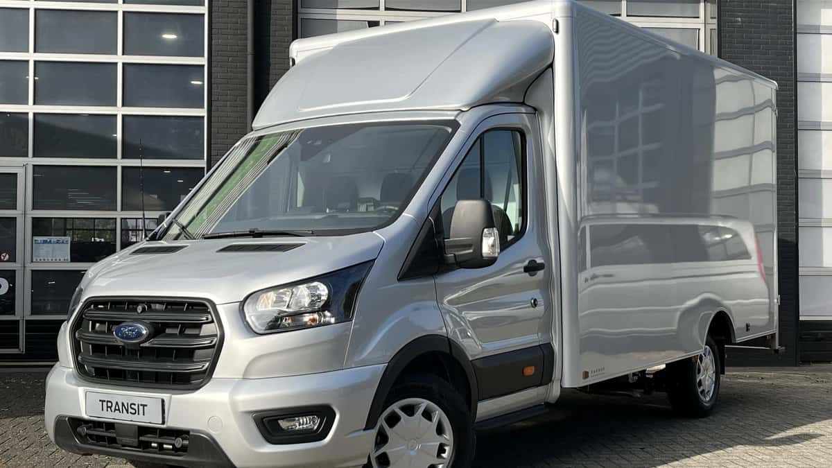 Ford Transit (2024) — foto 1