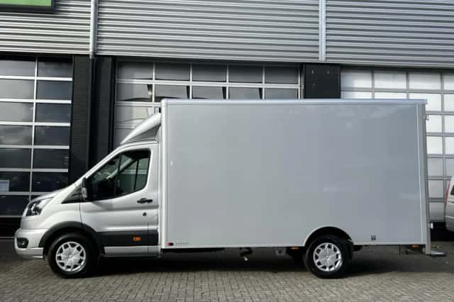 Ford Transit (2024) thumbnail 2