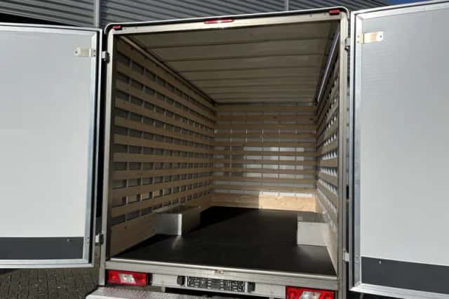 Ford Transit (2024) thumbnail 11