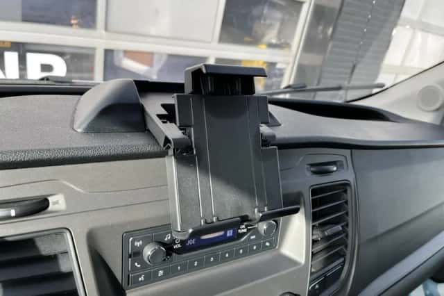 Ford Transit (2024) thumbnail 24