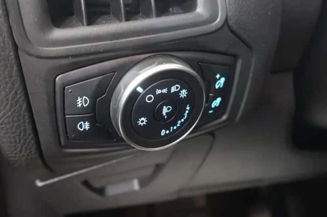 Ford Focus (2017) thumbnail 30