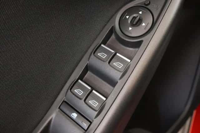 Ford Focus (2017) thumbnail 32
