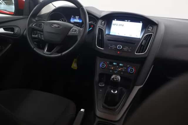 Ford Focus (2017) thumbnail 9