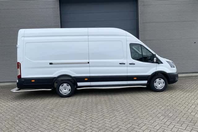 Ford E-Transit (2026) thumbnail 4