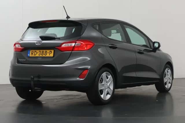 Ford Fiesta (2017) thumbnail 2