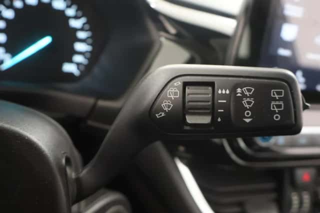 Ford Fiesta (2017) thumbnail 26