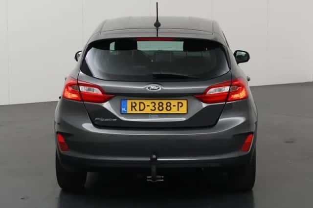 Ford Fiesta (2017) thumbnail 4