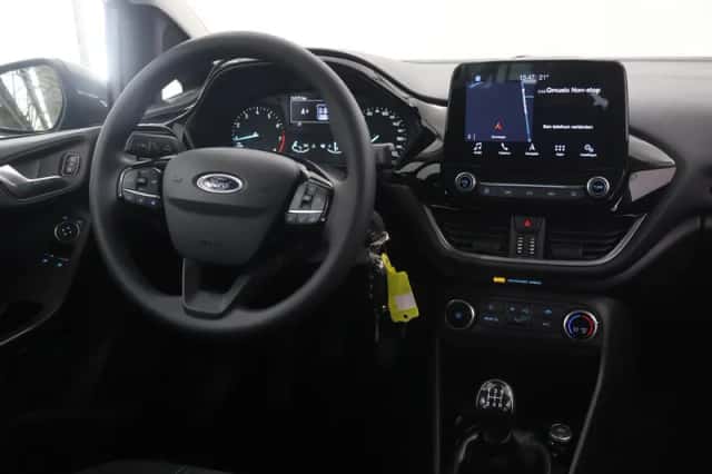 Ford Fiesta (2017) thumbnail 9