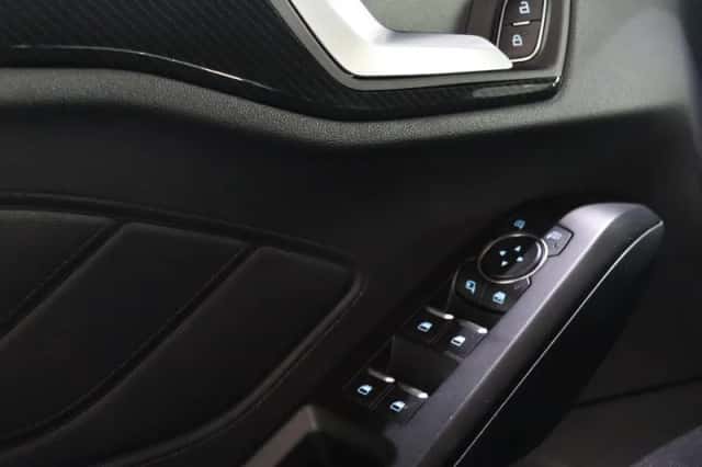 Ford Focus (2019) thumbnail 12