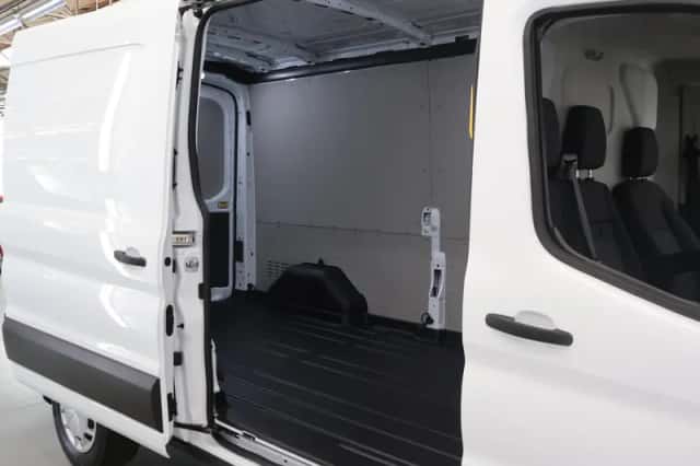 Ford Transit (2024) thumbnail 33