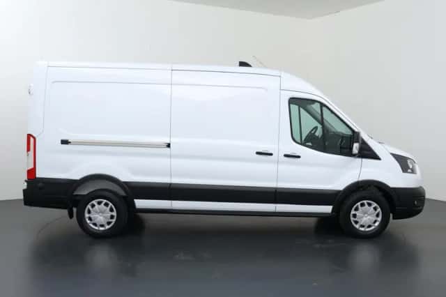 Ford Transit (2024) thumbnail 6