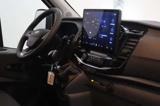 Ford Transit (2024) thumbnail 9