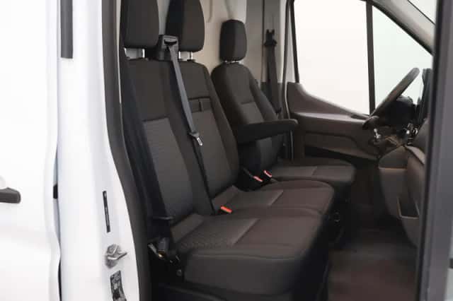 Ford Transit (2024) thumbnail 10