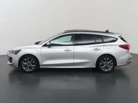 Ford Focus (2023) thumbnail 5