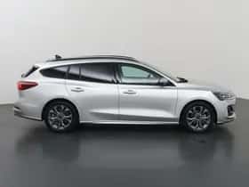 Ford Focus (2023) thumbnail 6