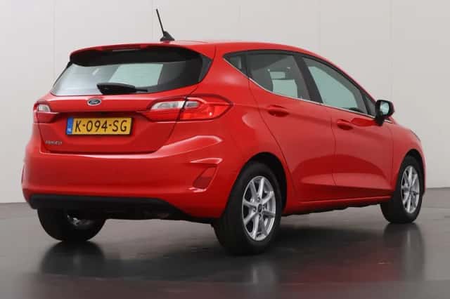 Ford Fiesta (2021) thumbnail 2